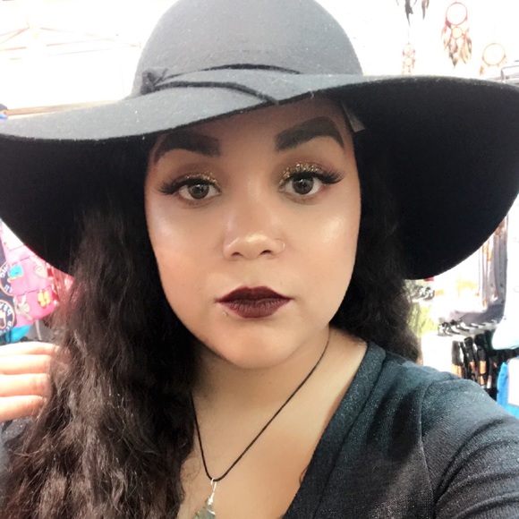 Meet the Gypsy 🔮💘 - Picture 4 of 7